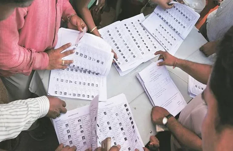 ECI Voter Roll Software Review: Voter List विवाद के बीच बड़ा कदम
