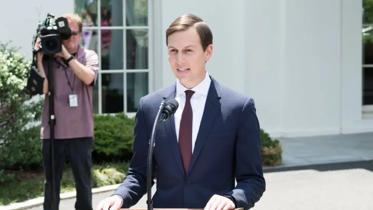 Jared Kushner पर गल्फ फंड और विदेशी निवेश के आरोप: किताब के दावे, कुशनर का खंडन, जानिए पूरा मामला